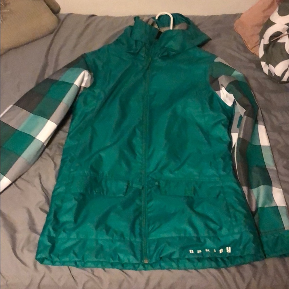 Oakley snowboarding/Skiing jacket